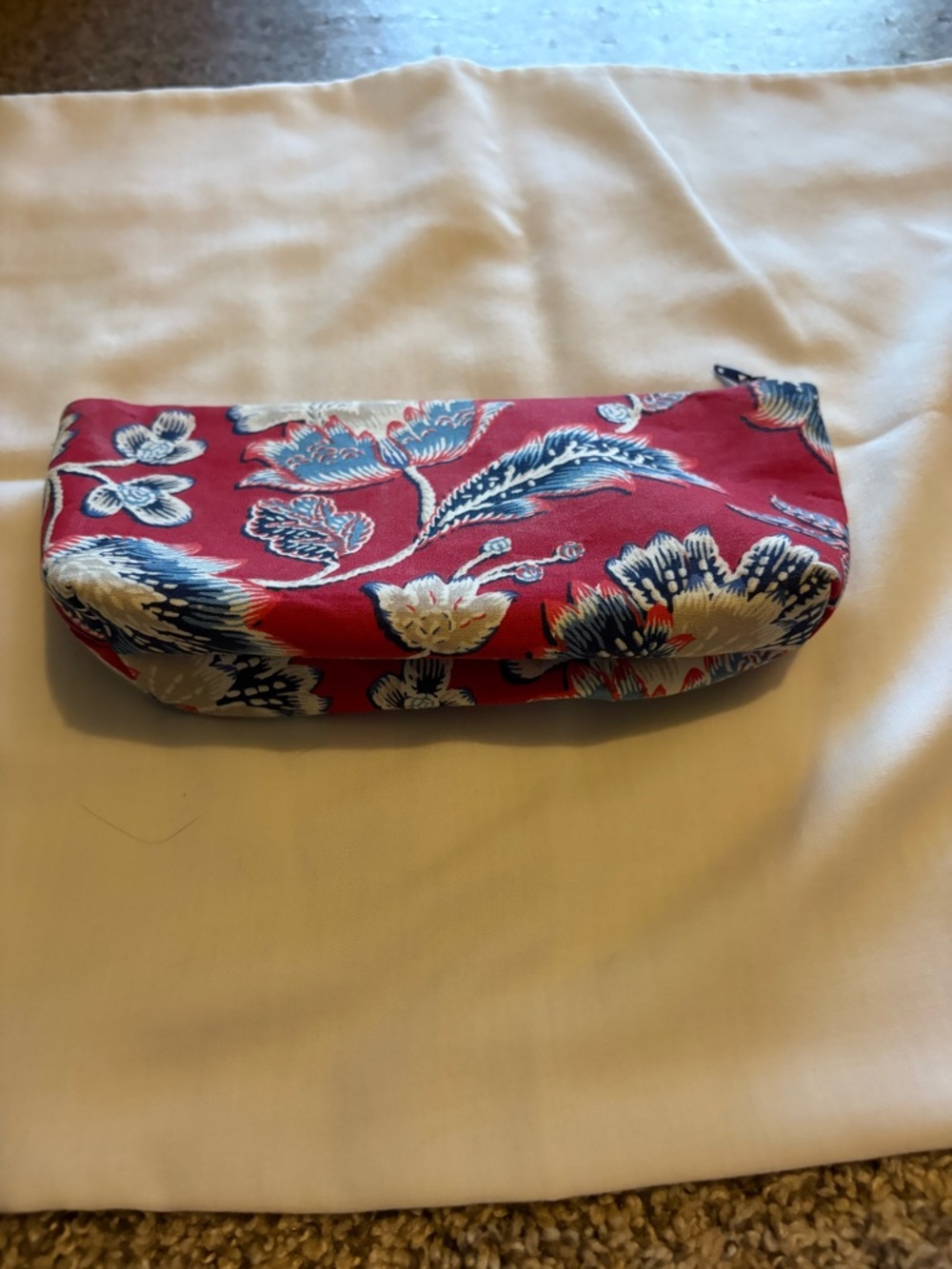 Not sure of the brand, it’s an accessory pouch